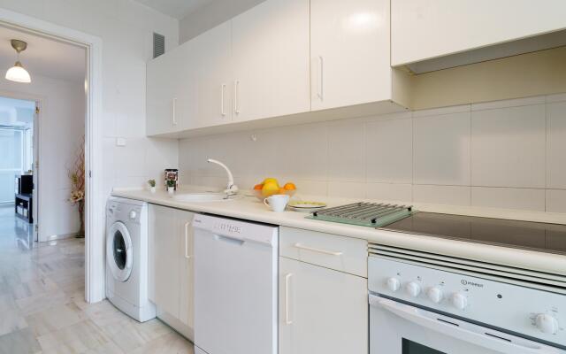 Apartment Hispanidad With Pool
