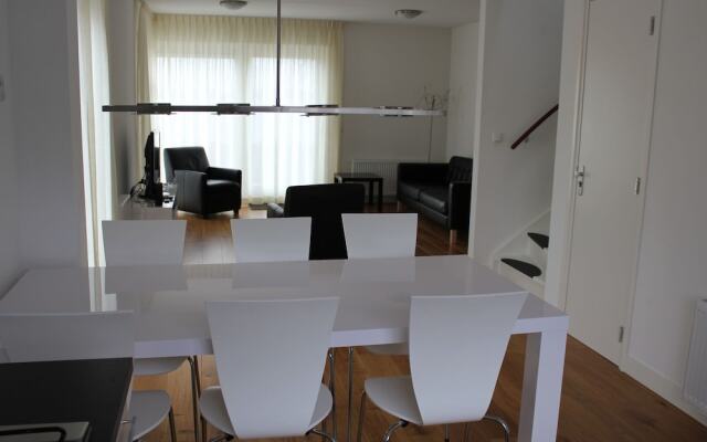 Comfortable Villa With Combi-microwave, Near Terherne