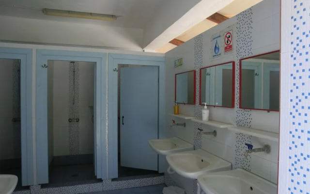 Santorini Camping/Rooms