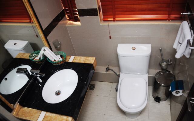 D'Palms Airport Hotel