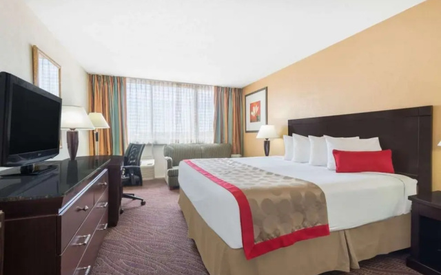 Ramada Laramie