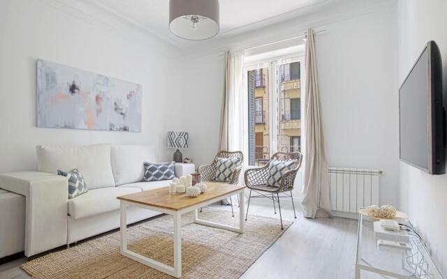 Near Reina Sofia Museum. 6Pax. 2Bedrooms. Reina Sofia Iii