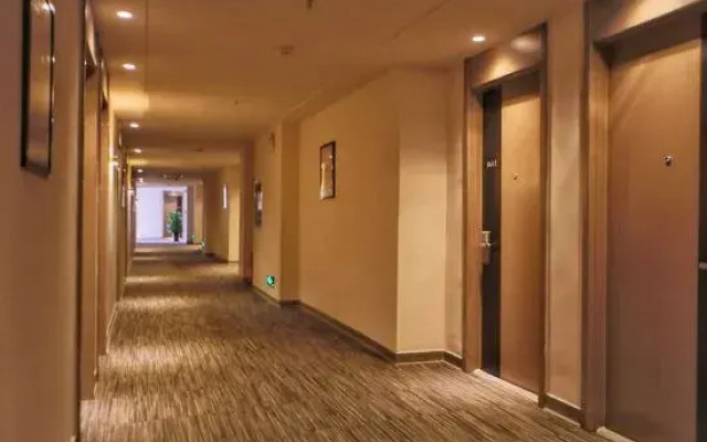 Huake Jiacheng Hotel (Xiangyang Railway Station)