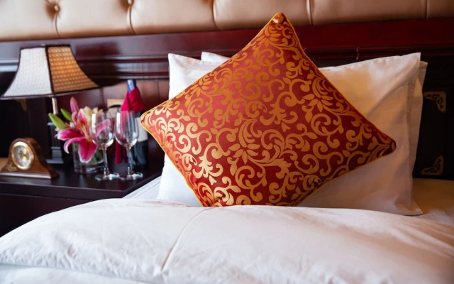 Lavender Elegance Cruise – Guest Rooms – Ha Long