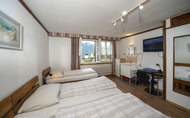 Swiss Lodge Hotel Bernerhof Wengen – Guest Rooms – Lauterbrunnen