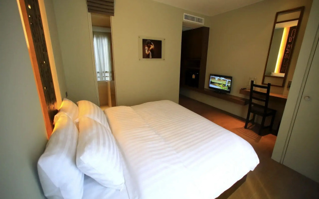 Silom One