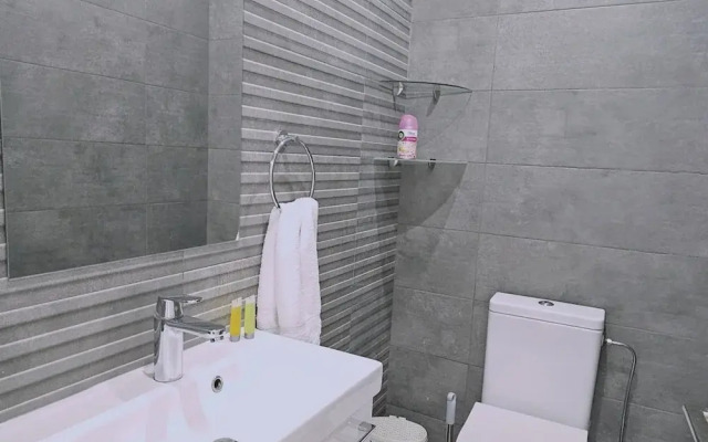 125 LCA - Stay Treasure Apartment