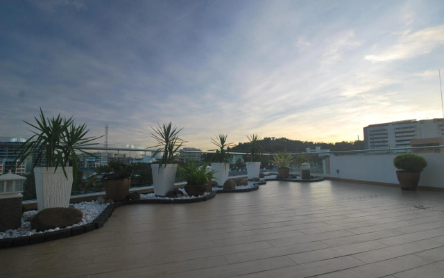 Oceania Hotel
