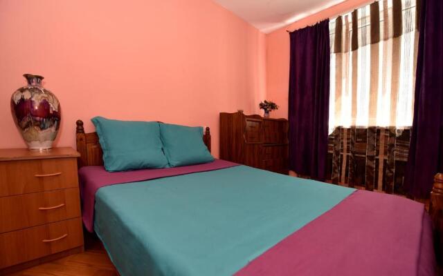 Liana Apartment on Chavchavadze