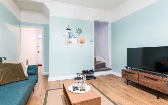 Lovely 2 bed House in Nottingham