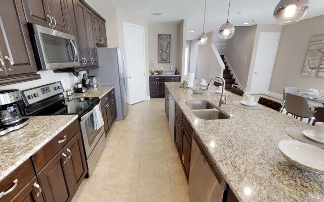7632 Wilmington Loop