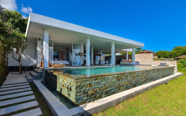 Deep Blue Villa