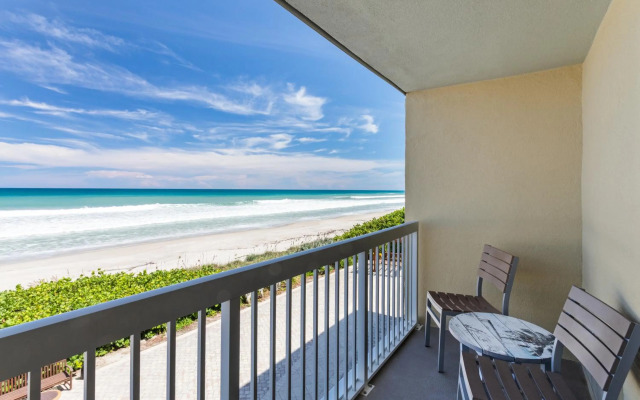 Crowne Plaza Melbourne - Oceanfront by IHG