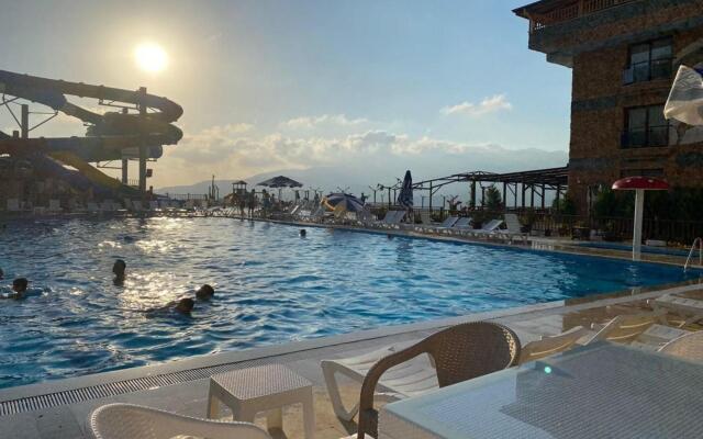 Simon Aqua Park Otel