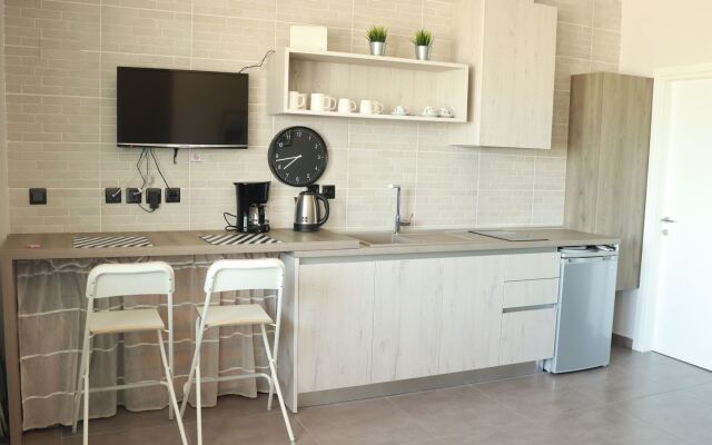 Hanioti Suites