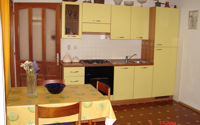 Apartment Matkov - quite and peaceful location: A2 Jelsa, Island Hvar