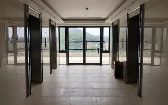 Youjianhai Holiday Apartment (Hailing Island Agile Gold Coast Branch)