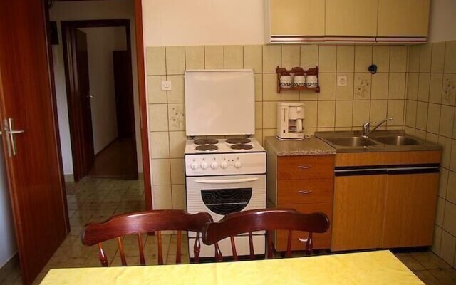 Apartments Ivan Rogoznica