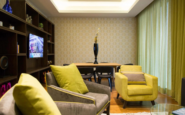 Hotel Love It CAS Consulate