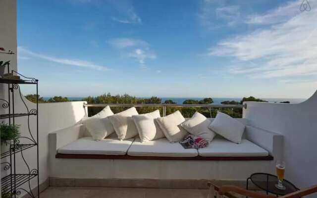 Luxury-sea-view-apartment