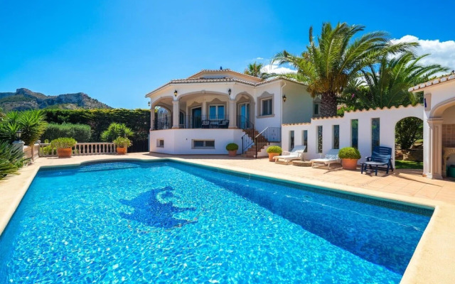 Marvelous Villa With Panoramic sea View & Pool