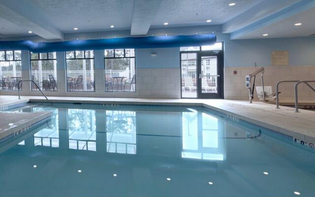 Holiday Inn Express & Suites Interstate 90 by IHG