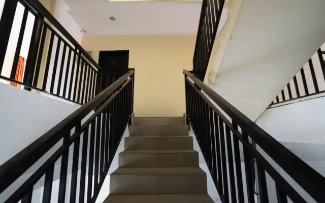OYO 306 Koen Residence