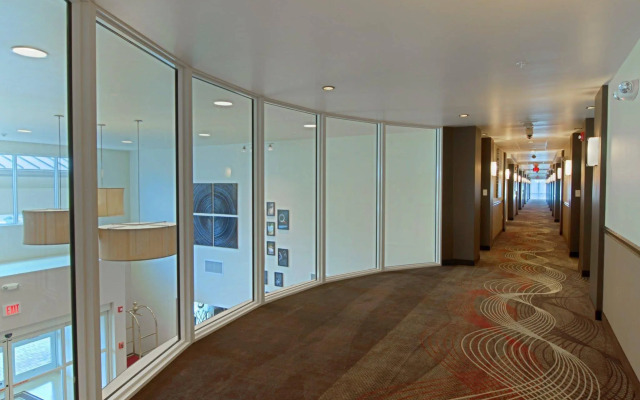 Best Western Plus Miami Airport North Hotel & Suites