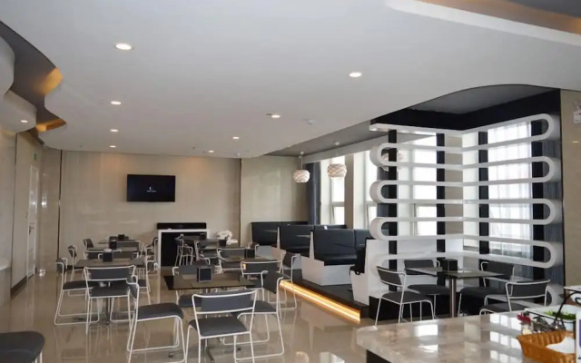 Jiayi Hotel Dongying Xi'er Road Branch