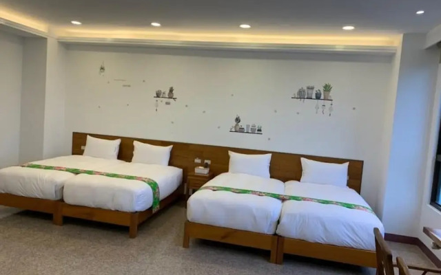 Sanyi Ju Xiang Minsu