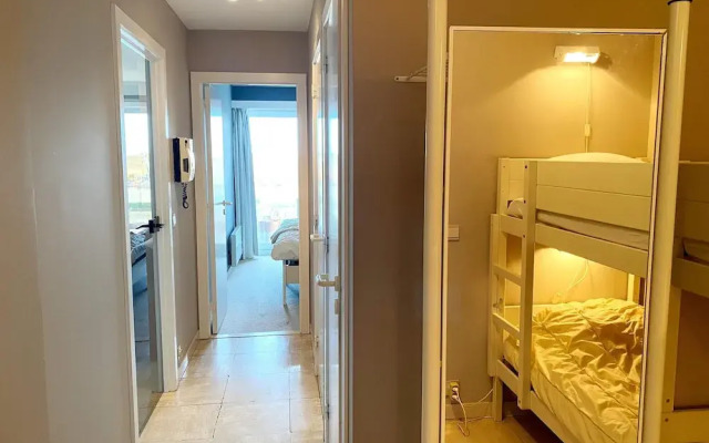 Apartment in Nieuwpoort Near Sandy Beaches