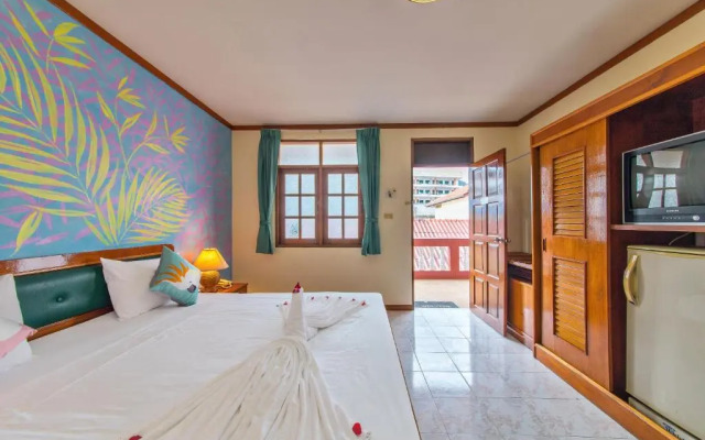 Panda Hotel（Patong Beach）