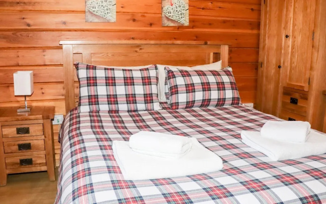 Watersview Lodge