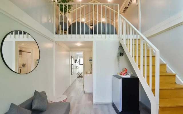 Gate43 Airport Hotel