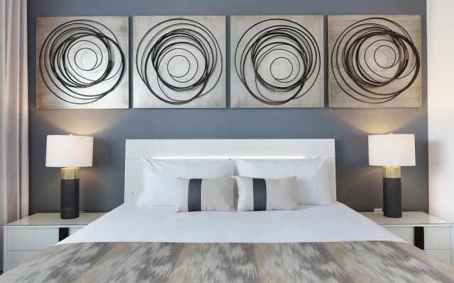 St012v: 10 Bed, Dinosaurs, Minions