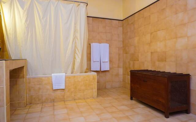 Grand Oriental Hotel