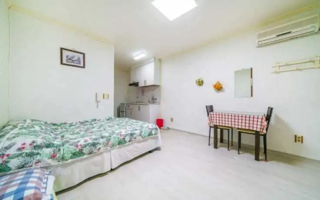 Yangyang Seorakdaemunteo Pension