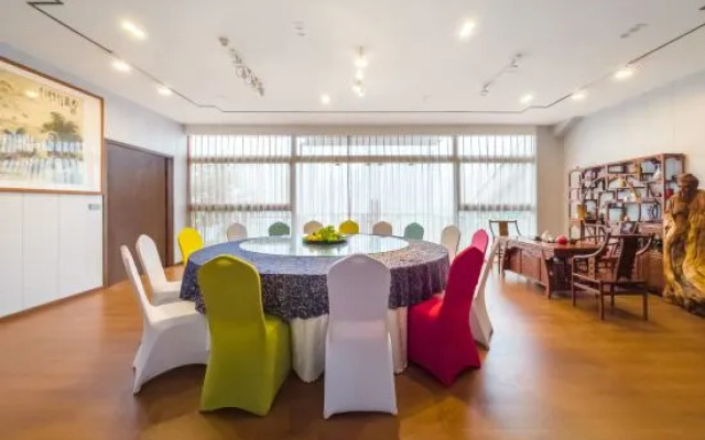 Starway Hotel (Chongqing Nanbin Road)