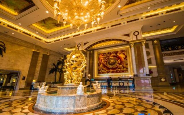 Jinghu International Hotel