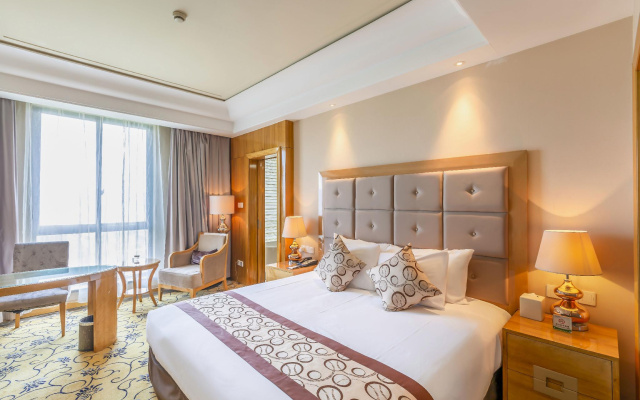 New Century Grand Hotel Xinxiang