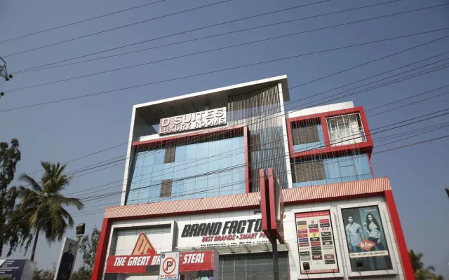OYO 11411 D Suites