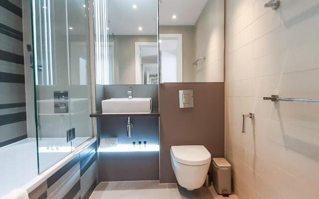 Comfy Studio with Balcony in Heart of Shoreditch