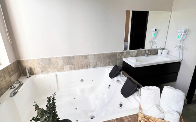 1714 Hotel  Boutique Peñol- Guatapé.