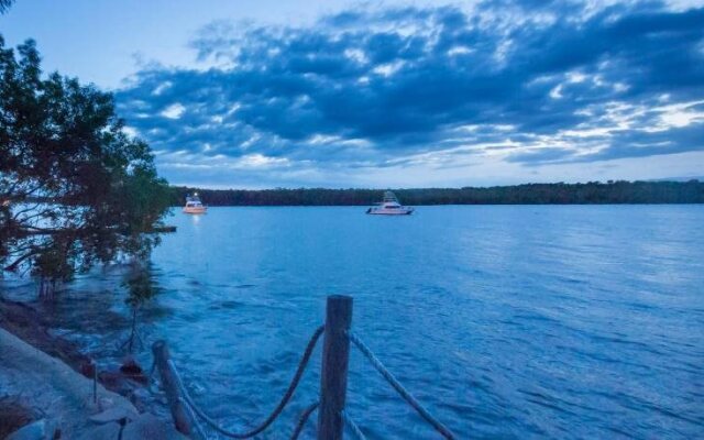 Hinchinbrook Marine Cove Resort