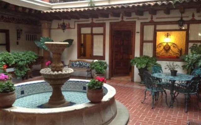Hotel Los Escudos
