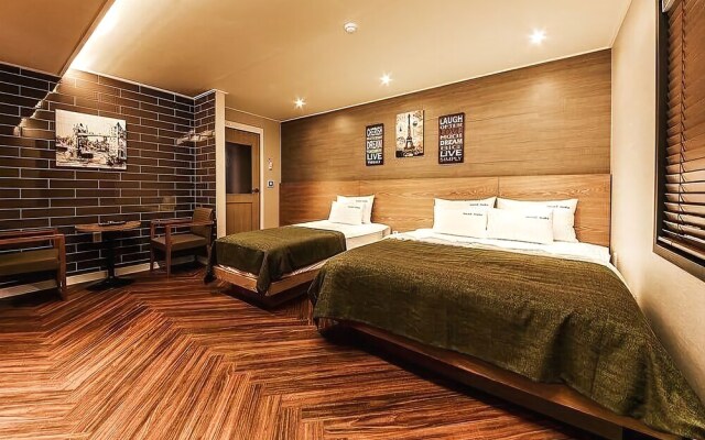 Bonathree Hotel