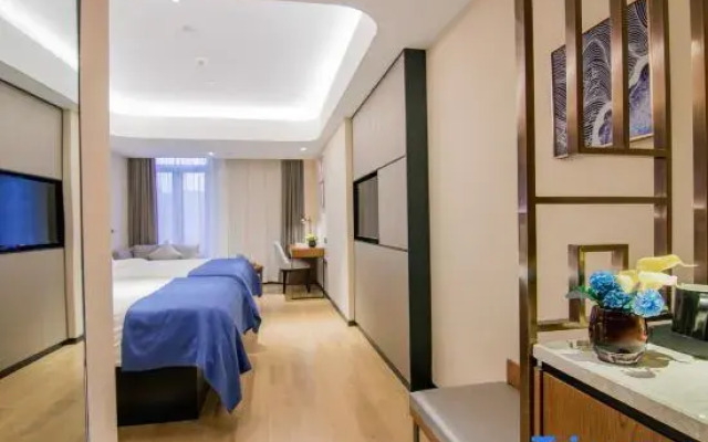 Yunfei Hotel