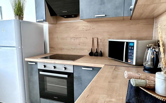 Апартаменты на улице Краснолесья 54