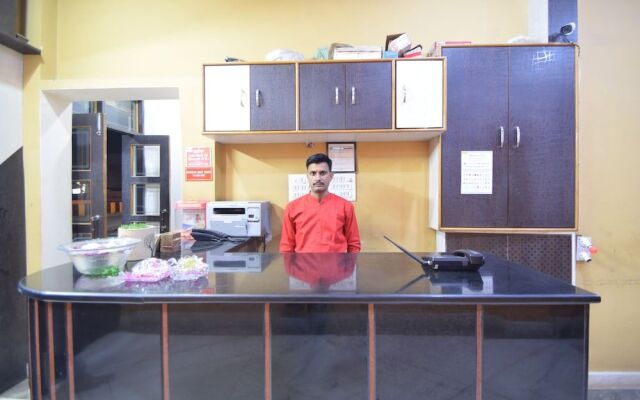 Oyo 36444 Hotel Prabhave & Dining Hall