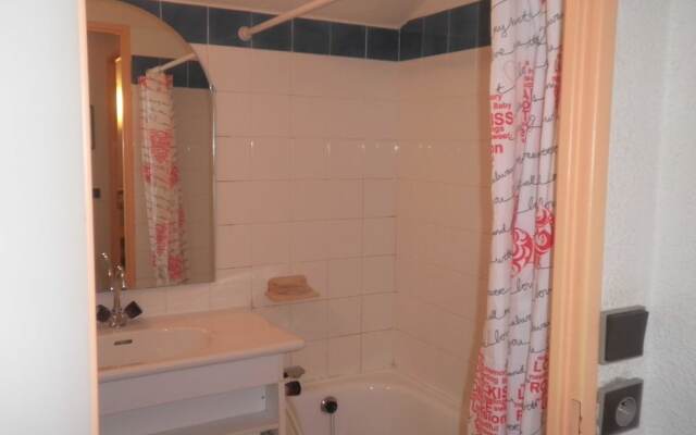 Lou Services Apartment CHAV47 LSI 001